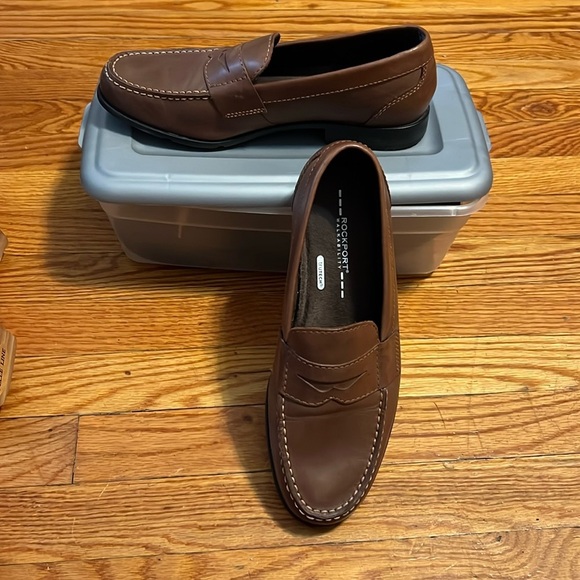 MEN'S CLASSIC PENNY LOAFER - Picture 1 of 3